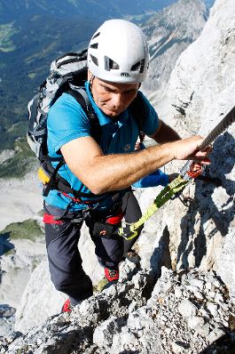Am 18. August 2011 unternahm Bundeskanzler Werner Faymann eine Wanderung am Dachstein.