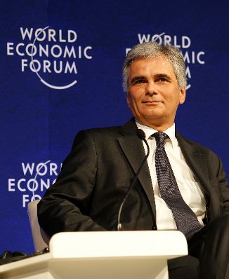 Am 8. Juni 2011 nahm Bundeskanzler Werner Faymann am World Economic Forum on Europe and Central Asia in der Wiener Hofburg teil.