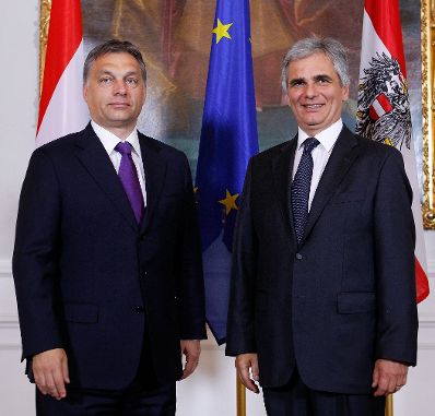 Am 8. Juni 2011 empfing Bundeskanzler Werner Faymann (r.) im Rahmen des World Economic Forum on Europe and Central Asia den ungarischen Ministerpr&auml;sidenten Viktor Orb&aacute;n (l.) zu einem bilateralen Gespr&auml;ch im Bundeskanzleramt.