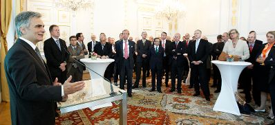 Am 5. September 2012 empfing Bundeskanzler Werner Faymann die Teilnehmerinnen und Teilnehmer der Botschafterkonferenz im Bundeskanzleramt.