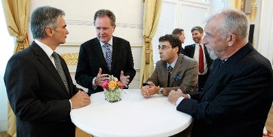 Am 5. September 2012 empfing Bundeskanzler Werner Faymann die Teilnehmerinnen und Teilnehmer der Botschafterkonferenz im Bundeskanzleramt.