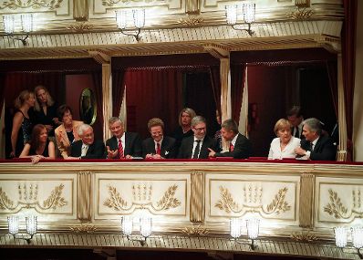 Offizieller Besuch der Bundeskanzlerin der Bundesrepublik Deutschland am 7. September 2012 in &Ouml;sterreich. Im Bild Bundeskanzler Werner Faymann mit Bundeskanzlerin Angela Merkel in der Wiener Staatsoper.