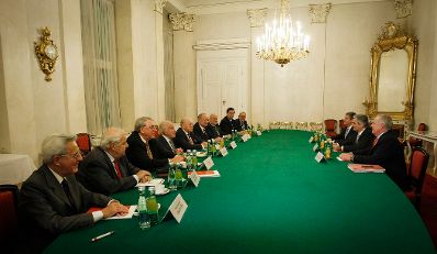 Am 3. Dezember 2012 fanden im Bundeskanzleramt Gespr&auml;che zwischen Vertretern der &ouml;sterreichischen Bundesregierung und des Seniorenrates zu den Pensionsanpassungen statt.