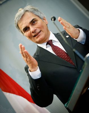 Am 14. Dezember 2012 endete in Br&uuml;ssel der zweit&auml;gige Europ&auml;ische Rat der EU-Staats- und Regierungschefs. Im Bild Bundeskanzler Werner Faymann bei der Pressekonferenz.