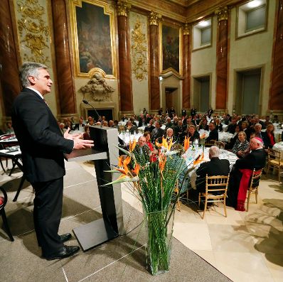 Am 29. November 2013 sprach Bundeskanzler Werner Faymann Gru&szlig;worte beim Festakt "200 Jahre Adolph Kolping" im Palais Liechtenstein.