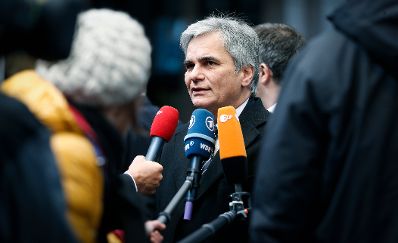 Am 20. Dezember 2013 endete in Br&uuml;ssel der mehrt&auml;gige Europ&auml;ische Rat der EU-Staats- und Regierungschefs. Im Bild Bundeskanzler Werner Faymann bei Pressestatements.