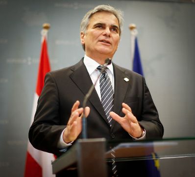 Am 20. Dezember 2013 endete in Br&uuml;ssel der mehrt&auml;gige Europ&auml;ische Rat der EU-Staats- und Regierungschefs. Im Bild Bundeskanzler Werner Faymann bei der Pressekonferenz.