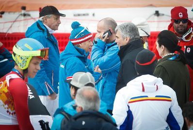Am 9. Februar 2014 besuchte Bundeskanzler Werner Faymann (r.) die Olympischen Winterspiele in Sotschi/Russland. Im Bild mit dem &Ouml;SV-Pr&auml;sidenten Peter Schr&ouml;cksnadel (l.).