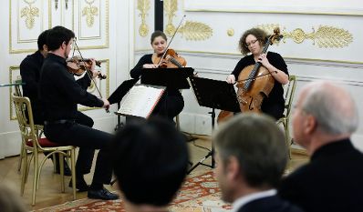 Am 2. Dezember 2014 &uuml;berreichte Bundeskanzler Werner Faymann und Kunst- und Kulturminister Josef Ostermayer das &Ouml;sterreichische Ehrenkreuz f&uuml;r Wissenschaft und Kunst an den Kolping- Ehrenpr&auml;ses Ludwig Zack.