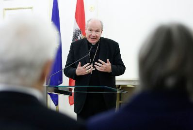 Am 2. Dezember 2014 &uuml;berreichte Bundeskanzler Werner Faymann und Kunst- und Kulturminister Josef Ostermayer das &Ouml;sterreichische Ehrenkreuz f&uuml;r Wissenschaft und Kunst an den Kolping- Ehrenpr&auml;ses Ludwig Zack. Im Bild Kardinal Christoph Sch&ouml;nborn.