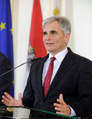 Bundeskanzler Werner Faymann beim Pressefoyer nach dem Ministerrat am 1. Dezember 2015.