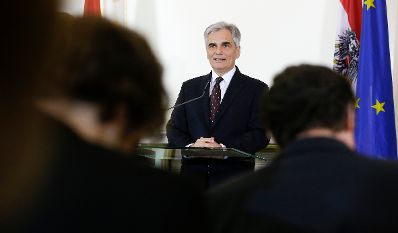 Bundeskanzler Werner Faymann beim Pressefoyer nach dem Ministerrat am 5. April 2016.