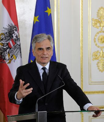 Bundeskanzler Werner Faymann beim Pressefoyer nach dem Ministerrat am 12. April 2016.
