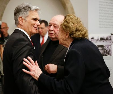 Am 4. Mai 2016 f&uuml;hrte Bundeskanzler Werner Faymann (l.) ein Zeitzeugengespr&auml;ch mit Rudolf Gelbard (m.) und Katharina Sasso (r.) anl&auml;sslich des 71. Jahrestages der Beendigung des 2. Weltkrieges im Dokumentationsarchiv des &Ouml;sterreichischen Widerstandes.