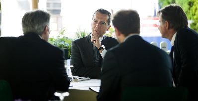 Am 23. Juni 2016 traf Bundeskanzler Christian Kern (im Bild) im Rahmen seines Besuches in Berlin den deutschen Vizekanzler Sigmar Gabriel zu einem Gespr&auml;ch.