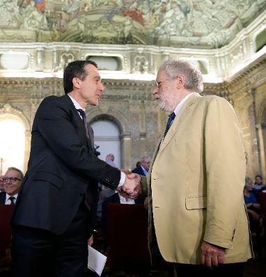 Am 4. Juli 2016 fand in der Aula der Wissenschaften eine Diskussion zum "Wirtschaftspolitischen Programm &Ouml;sterreich 2016-17" statt. Im Bild Bundeskanzler Christian Kern (l.) mit dem Physiker Anton Zeilinger (r.).