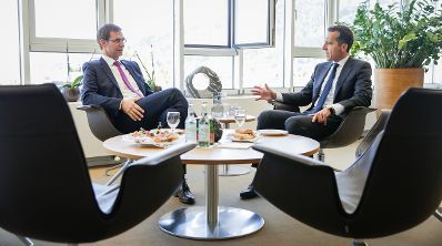 Am 19. Juli 2016 besuchte Bundeskanzler Christian Kern (r.) das Bundesland Vorarlberg. Im Bild mit Landeshauptmann Markus Wallner (l.).