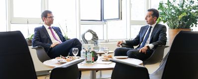 Am 19. Juli 2016 besuchte Bundeskanzler Christian Kern (r.) das Bundesland Vorarlberg. Im Bild mit Landeshauptmann Markus Wallner (l.).