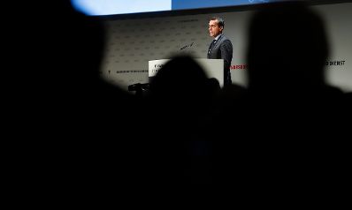 Am 11. Oktober 2016 nahm Bundeskanzler Christian Kern an der feierlichen Er&ouml;ffnung des 17. Bundeskongresses der Gewerkschaft &Ouml;ffentlicher Dienst im Wiener Austria Center teil.
