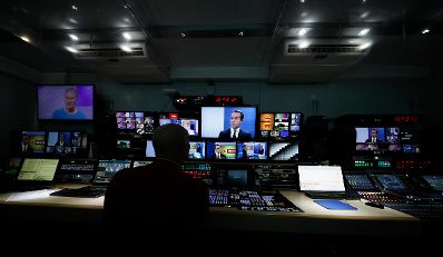 Am 18. Oktober 2016 besuchte Bundeskanzler Christian Kern das Bundesland Burgenland. Im Bild beim Interview mit "Burgenland heute".