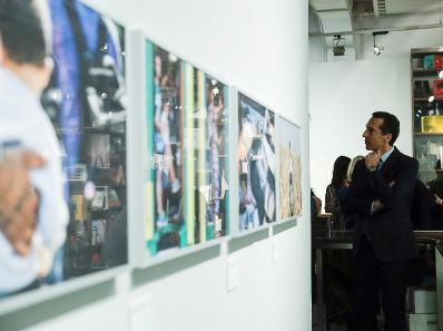 Am 19. Oktober 2016 er&ouml;ffnete Bundeskanzler Christian Kern die Ausstellung Ungarn 56 im Westlicht.