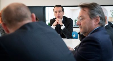 Am 30. November 2016 traf Bundeskanzler Christian Kern UnternehmerInnen zu einem Gespr&auml;ch.
