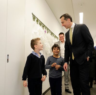 Am 7. Dezember 2016 besuchte Bundeskanzler Christian Kern die Ganztagsschule am Bildungscampus Donaufeld.