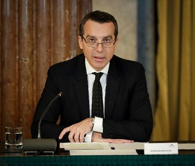 Am 13. Dezember 2016 sprach Bundeskanzler Christian Kern (im Bild) beim EU-Hauptausschuss im Parlament.