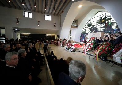 Am 5. M&auml;rz 2017 fand die Trauerfeier f&uuml;r Bundesministerin Sabine Oberhauser statt.