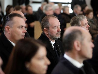 Am 5. M&auml;rz 2017 fand die Trauerfeier f&uuml;r Bundesministerin Sabine Oberhauser statt. Im Bild (v.l.n.r.) Verteidigungsminister Hans Peter Doskozil, Kanzleramtsminister Thomas Drozda und Sozialminister Alois St&ouml;ger .