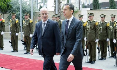 Am 23. April 2017 besuchte Bundeskanzler Christian Kern (r.) das Land Israel. Im Bild mit dem Premierminister von Pal&auml;stina Rami Hamdallah (l.).