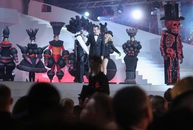 Am 10. Juni 2017 besuchte Bundeskanzler Christian Kern den Life Ball 2017.