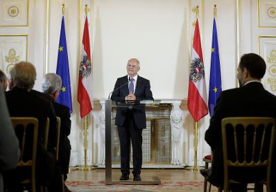 Am 13. Juni 2017 fand die Buchpr&auml;sentation "Die Staatskanzlei" im Bundeskanzleramt statt. Im Bild Manfred Matzka.