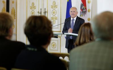 Am 13. Juni 2017 fand die Buchpr&auml;sentation "Die Staatskanzlei" im Bundeskanzleramt statt. Im Bild Manfred Matzka.