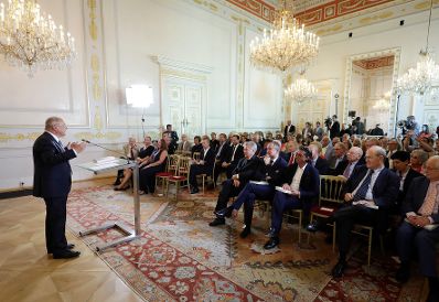 Am 13. Juni 2017 fand die Buchpr&auml;sentation "Die Staatskanzlei" im Bundeskanzleramt statt. Im Bild Manfred Matzka.