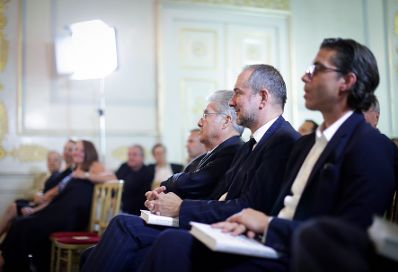 Am 13. Juni 2017 fand die Buchpr&auml;sentation "Die Staatskanzlei" im Bundeskanzleramt statt.