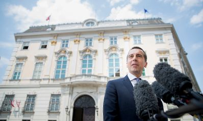 Am 21. Juni 2017 gab Bundeskanzler Christian Kern ein Pressestatement zum Besch&auml;ftigungsbonus ab.