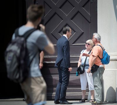 Am 21. Juni 2017 gab Bundeskanzler Christian Kern (l.) ein Pressestatement zum Besch&auml;ftigungsbonus ab.