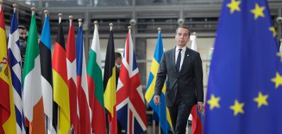 Am 22. Juni 2017 begann in Br&uuml;ssel der zweit&auml;gige Europ&auml;ische Rat der Staats- und Regierungschefs. Im Bild Bundeskanzler Christian Kern am Weg zum Pressestatement.