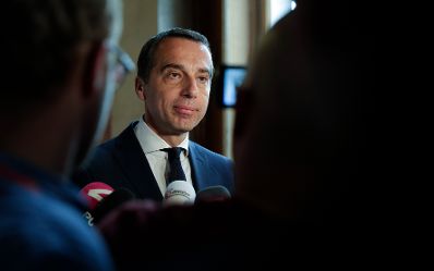 Am 28. Juni 2017 gab Bundeskanzler Christian Kern im Parlament ein Pressestatement nach der Regierungssitzung ab.