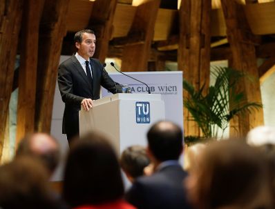 Am 3. Juli 2017 nahm Bundeskanzler Christian Kern (im Bild) an der Diskussion des Europa Club Spezial &bdquo;Wie halten Sie es mit Europa?&ldquo; teil.