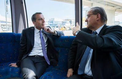 Am 14. Juli 2017 gab Bundeskanzler Christian Kern ein Pressestatement zur Er&ouml;ffnung eines Standorts von Easyjet in Wien.