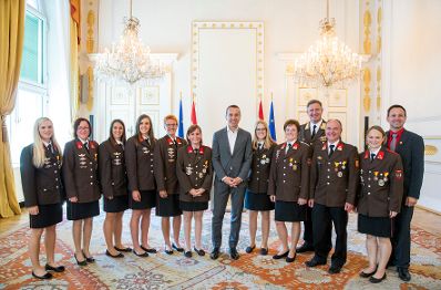Am 31. Juli 2017 empfing Bundeskanzler Christian Kern die Feuerwehr- WeltmeisterInnen der Freiwilligen Feuerwehr Rudersdorf.