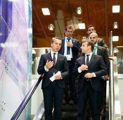 Am 23. August 2017 empfing Bundeskanzler Christian Kern (l.) den franz&ouml;sischen Pr&auml;sidenten Emmanuel Macron (r.) in Salzburg.