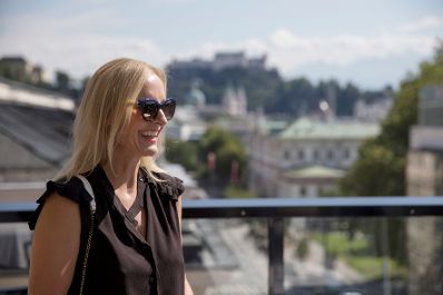 Am 23. August 2017 absolvierten Brigitte Macron und Eveline Steinberger-Kern (im Bild) im Rahmen des Besuchs des franz&ouml;sischen Pr&auml;sidenten Emmanuel Macron bei Bundeskanzler Christian Kern ein Damenprogramm.