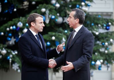 Am 12. Dezember 2017 fand ein Klimagipfel in Paris statt. Im Bild Bundeskanzler Christian Kern (r.) mit dem franz&ouml;sischen Pr&auml;sidenten Emmanuel Macron (l.).