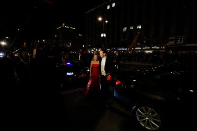 Am 28. Februar 2019 besuchte Bundeskanzler Sebastian Kurz (r.) den Wiener Opernball. Im Bild mit Susanne Thier (l.).