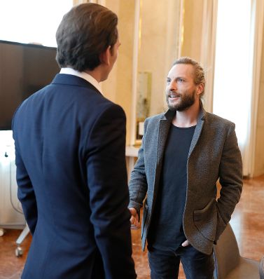 Am 13. M&auml;rz 2019 empfing Bundeskanzler Sebastian Kurz (l.) den Inhaber der Zuckerlwerkstatt Christian Mayer (r.) im Bundeskanzleramt.
