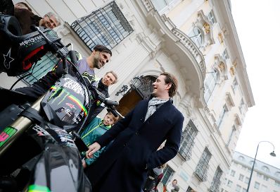 Am 14. M&auml;rz 2019 besuchte Masters of Dirt den Bundeskanzler Sebastian Kurz vor dem Bundeskanzleramt.