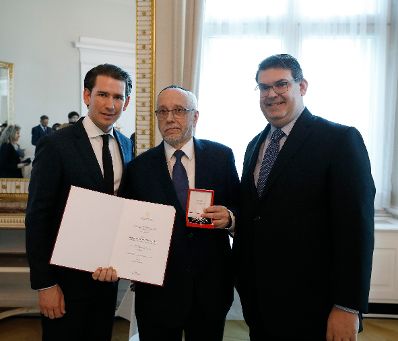 Am 26. M&auml;rz 2019 verlieh Bundeskanzler Sebastian Kurz das Gro&szlig;e Ehrenzeichen f&uuml;r Verdienste um die Republik &Ouml;sterreich an Raimund Fastenbauer.